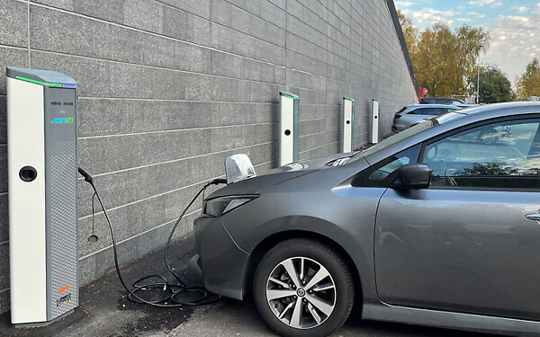Sähköautojen latausasemat